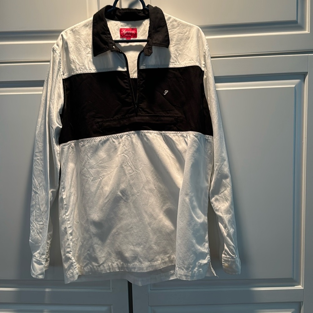 Supreme rugby shirt size large. 100% cotton
